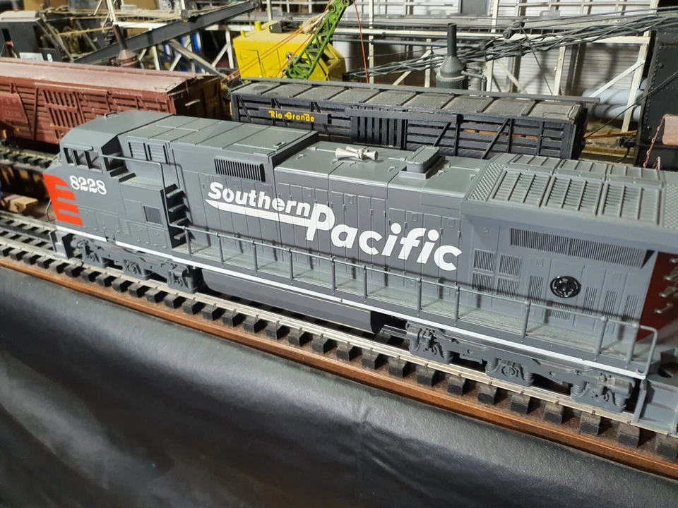 O Scale Southern Pacific Locomotive (Dummy) Train Engine By Lionel - Image 4 of 4