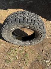 27570r18 - Bfgoodrich All Terrain Ta Ko2 - Used 27570r18 - Bfgoodrich All Terrain Ta Ko2 - Used