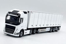 Volvo FH5 Globetrotter XL 6x2 reefer trailer Bussbygg WSI truck models 1:50