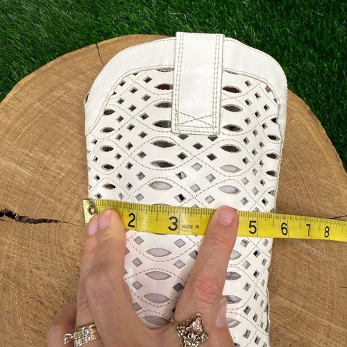 Nine West Women - Size 8.5M - White Waffle Boots Style Valencia - Picture 13 of 14