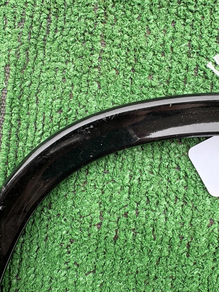 1957 Ford Fairlane upper fender headlight eyebrow trim passengers side 57 Foto 3 de 4