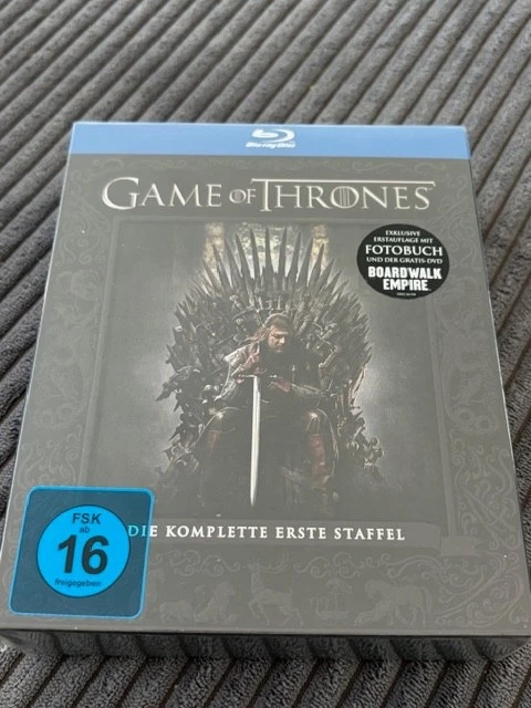 Game Of Thrones BLURAY (gesamte erste Staffel) mit Fotobuch