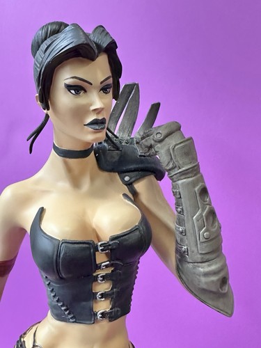 HEAVY METAL Julie FAKK2 Resin Figure With Box 1/6th Scale No Flaws Noted