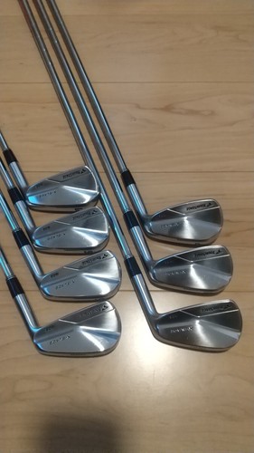 TourStage X-Blade 909 Muscle Back Iron Set 7-Pw NS Pro Modus 120 S Shaft