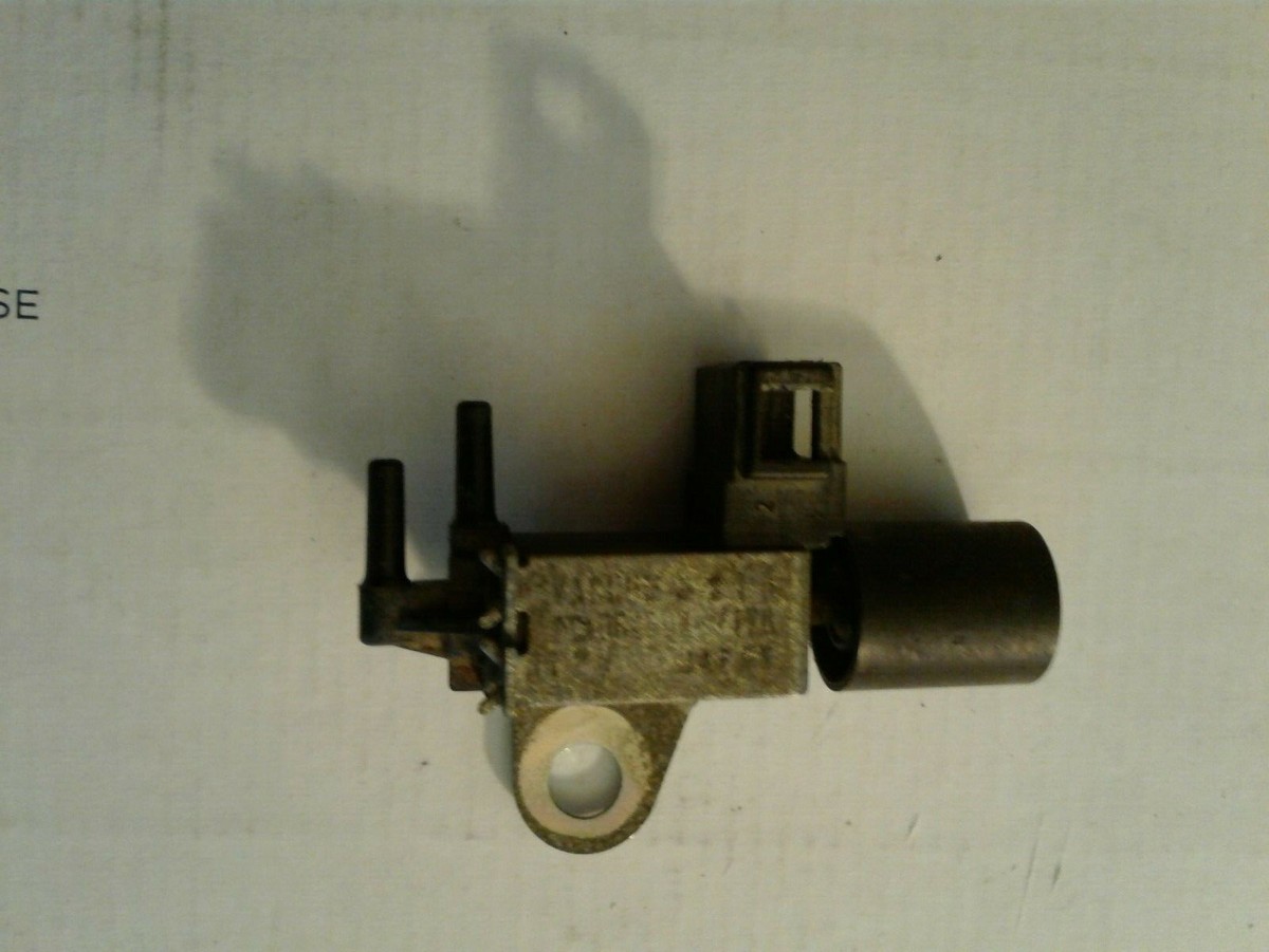 ウード For Volvo Oil Level Sensor Compatible With S60 V40 S80 S90