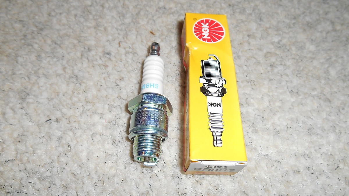 NGK BR8HS SPARK PLUG SET Of 1 4322 MOTORCYCLES APRILIA HONDA