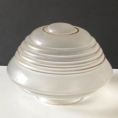Ancien Globe en Verre Blanc Filets Dorés pour Suspension Luminaire Vintage - Photo 1/4