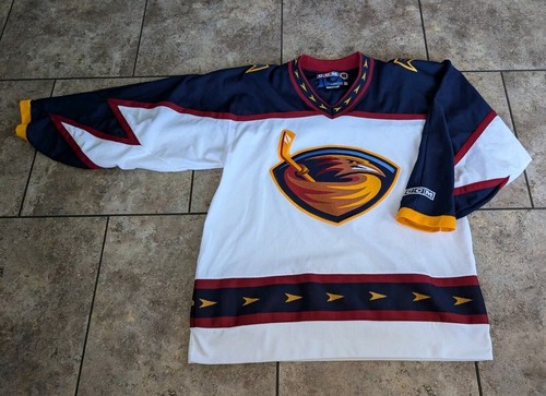 Chapeau Thrashers Hockey Vintage - Dédicacé LNH, Modèle GLACE, Pièce Collector Pour Fans