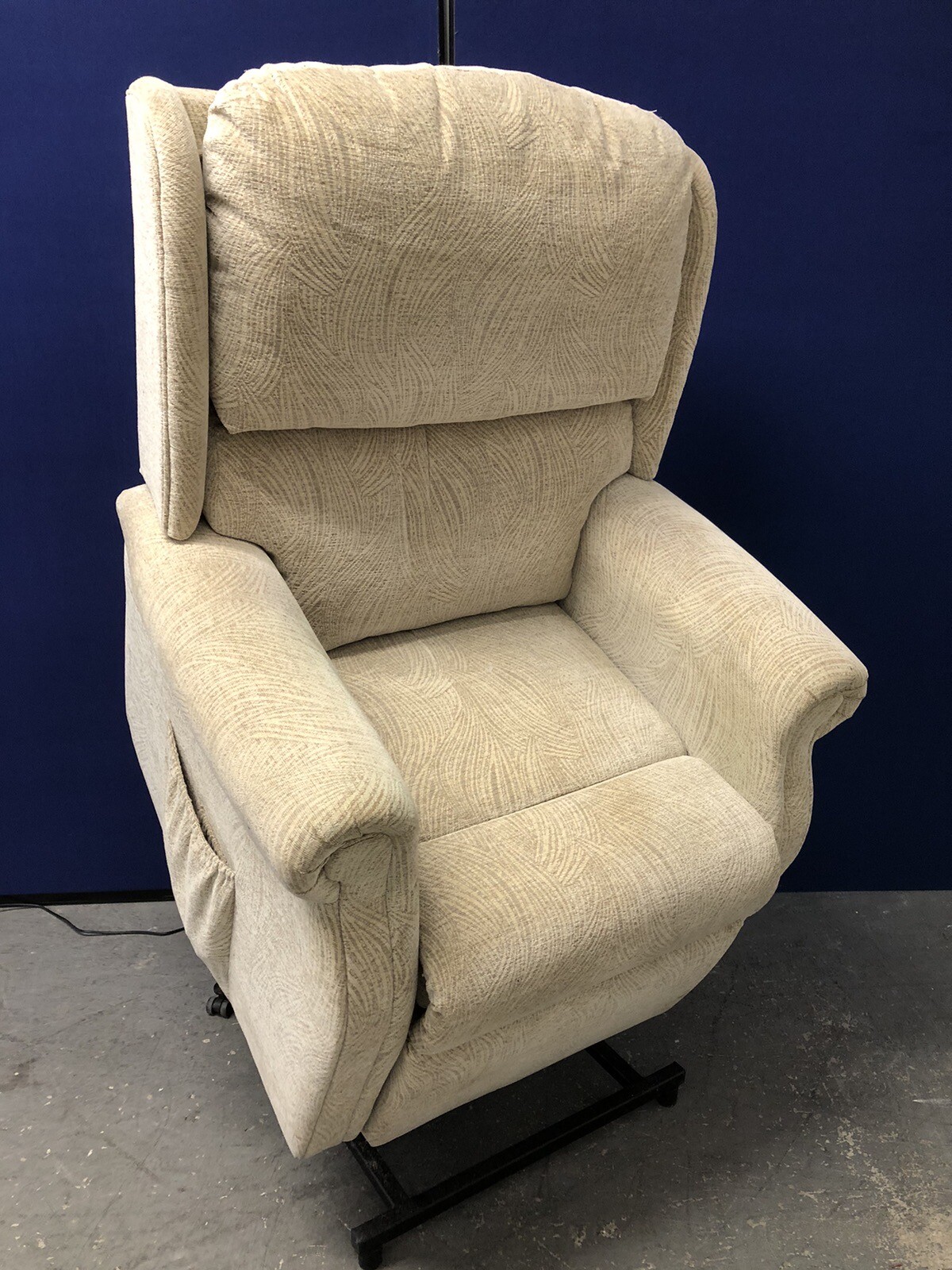 HSL Electric Riser Recliner Armchair, Dual Motor Chair, Brown Fabric eBay