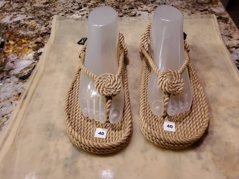 NOMADIC STATE Of MIND- ROPE THONG SANDALS- BEIGE WOMEN'S SZ. 40/10M  CASUAL-NEW!