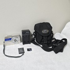 OLYMPUS Stylus 710 7.1MP All-Weather Digital Camera Bundle
