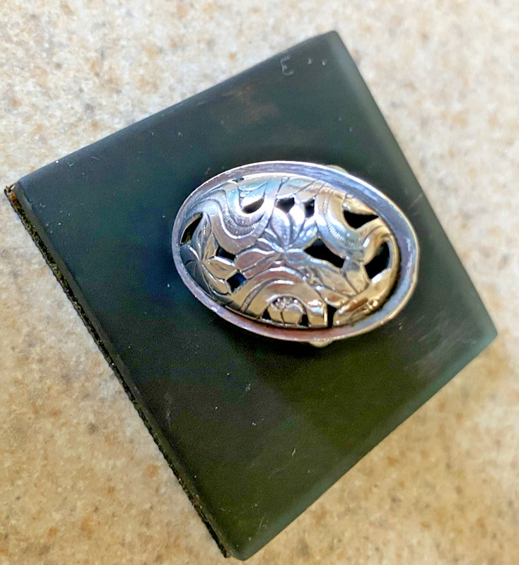 VINTAGE STERLING SILVER OPEN WORK FLORAL RING SIGNED BEAU SZ. 5