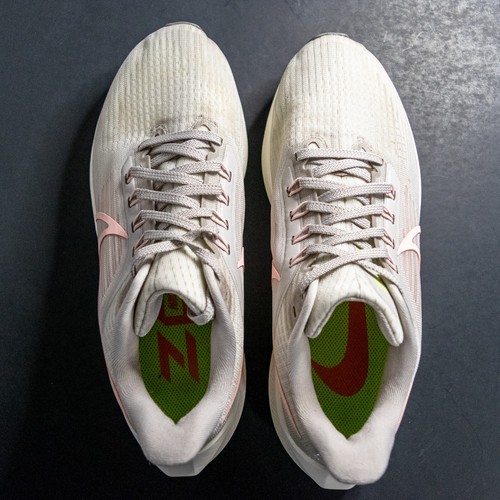 Nike Air Zoom Pegasus 39 Flywire argento rosa DH4072-003 campione da corsa taglia 8 - Foto 13 di 14