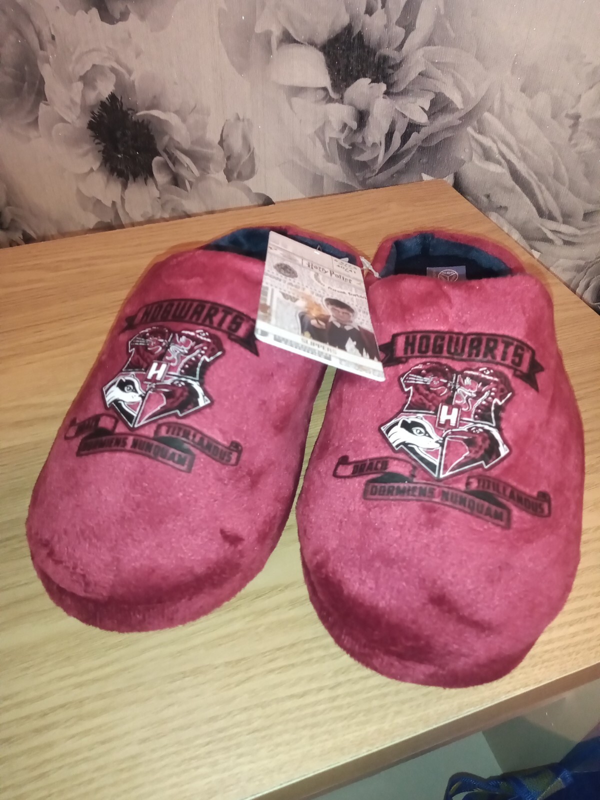 SAOLA Harry Potter Slippers Mule Hogwarts R Ladies Men's White Anti Slip Sole UK Gift