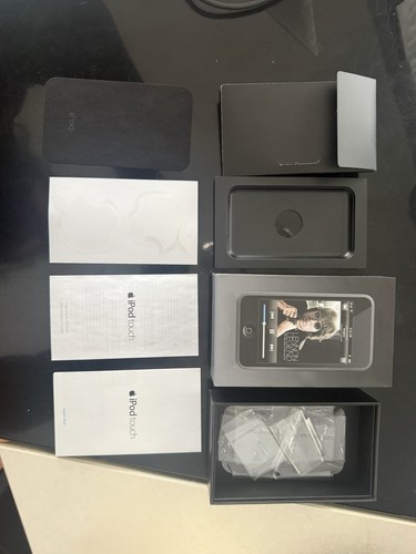 Apple iPod Touch John Lennon 1st Gen 8GB BOX APPLE STICKERS MANUAL ONLY