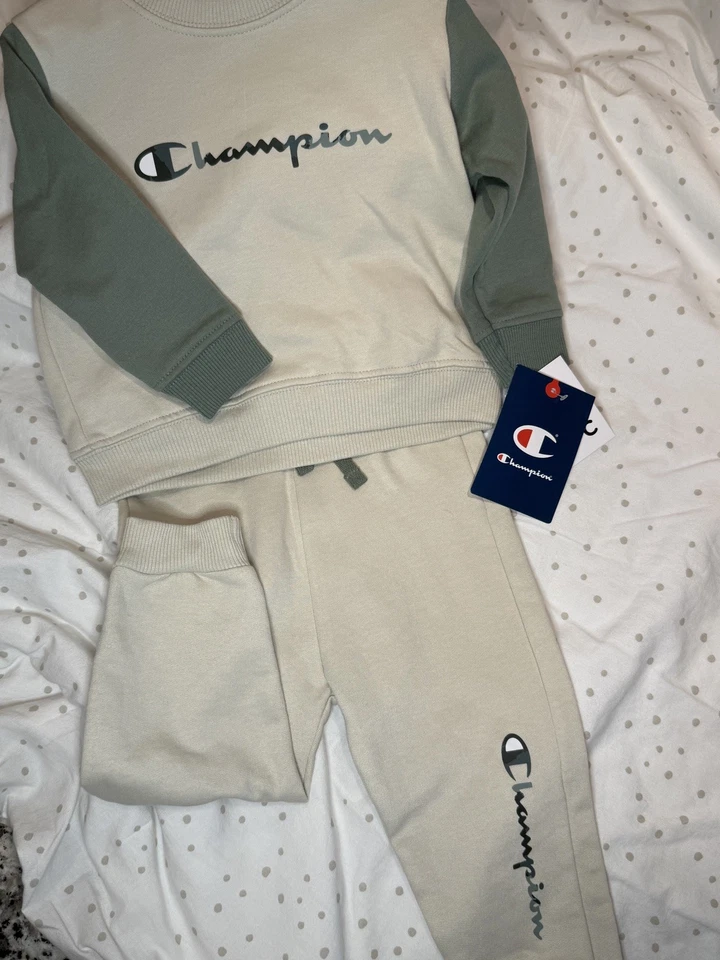 Champion Toddler Little Kids’ Crew & Joggers Set, 2T, Script Spellout Foto 3 de 3