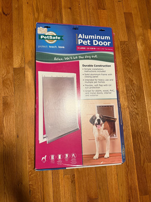 PetSafe Freedom Aluminum Pet Door White 220lb X-Large PPA00-10862 - New In Box