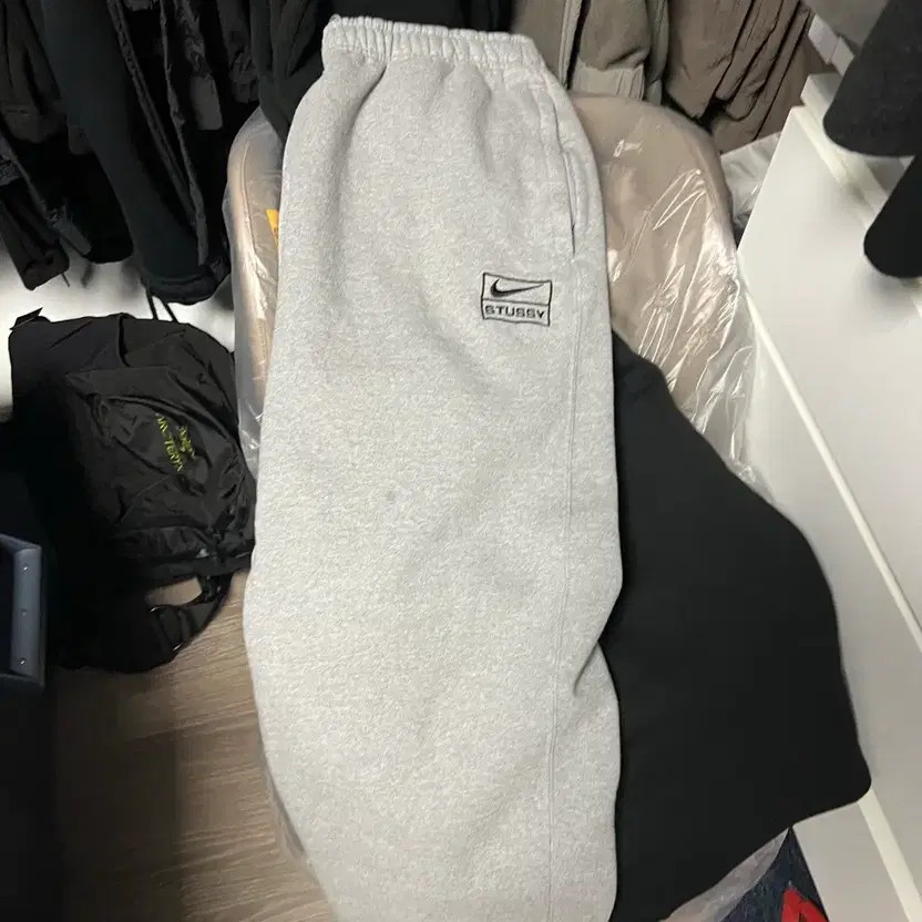 Nike Stussy Gray Pants Men’s Casual Joggers thumbnail 2