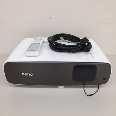 BenQ HT3550 4K UHD DLP Projector Used 2000 Lumens HDR10 16x9 Home Theater 2020