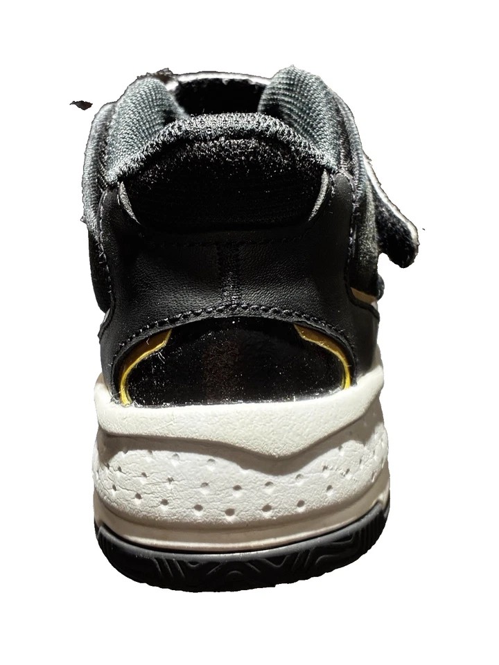 Zapatos de baloncesto Jordan Max Aura 4 para hombre talla 1y negros/blancos/dorados DN3687-007 Foto 3 de 4