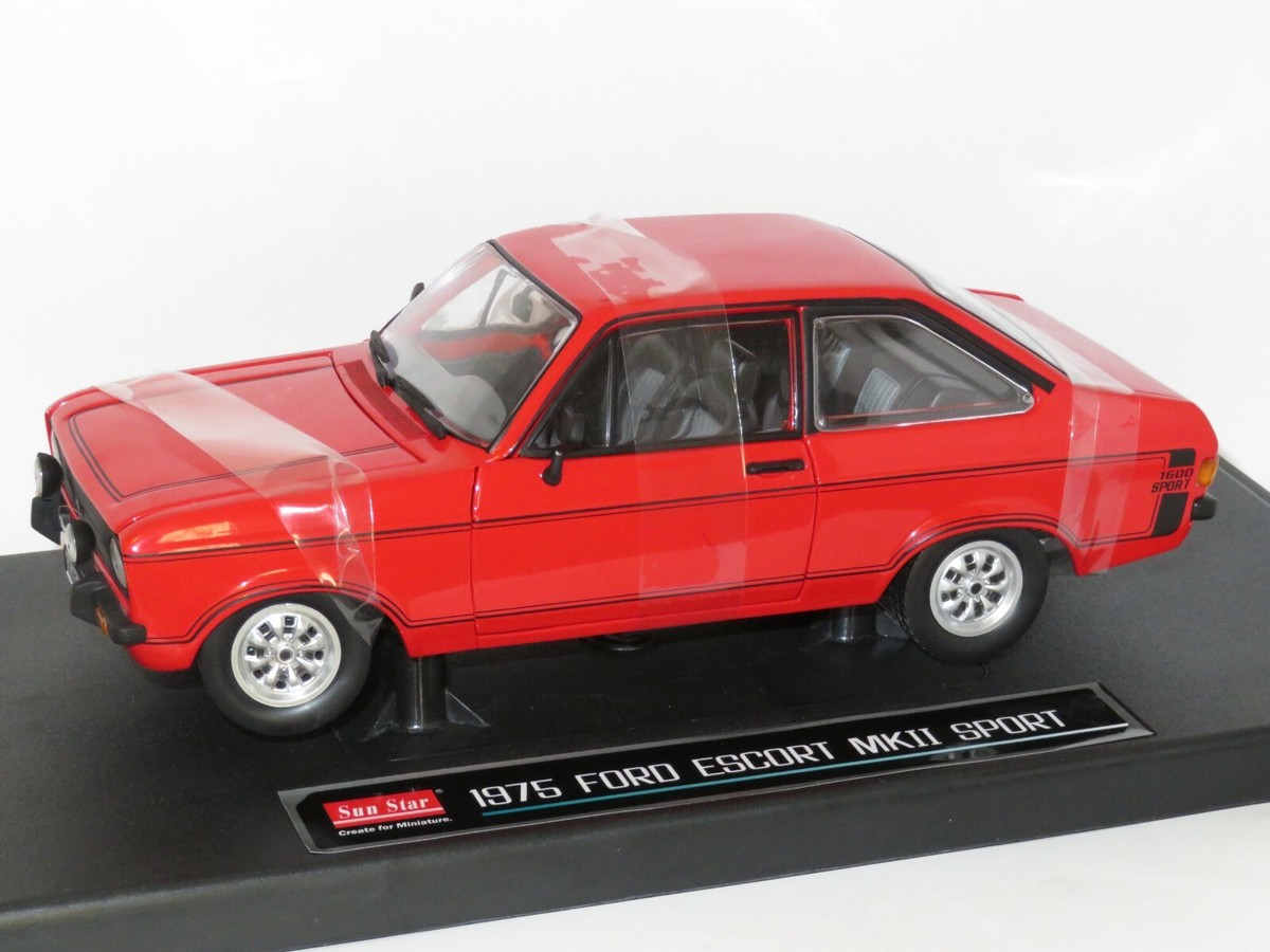 FORD ESCORT MK2 SPORT　1 : 18 1/18 Ford Escort Mk.2 1600 Sport - Signal Yellow ( with full