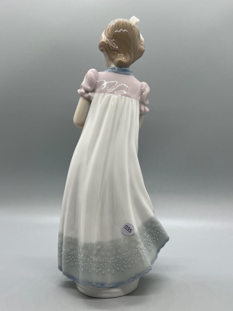 Lladro Happy Birthday Figurine Young Girls Birthday Cake #5429 In
