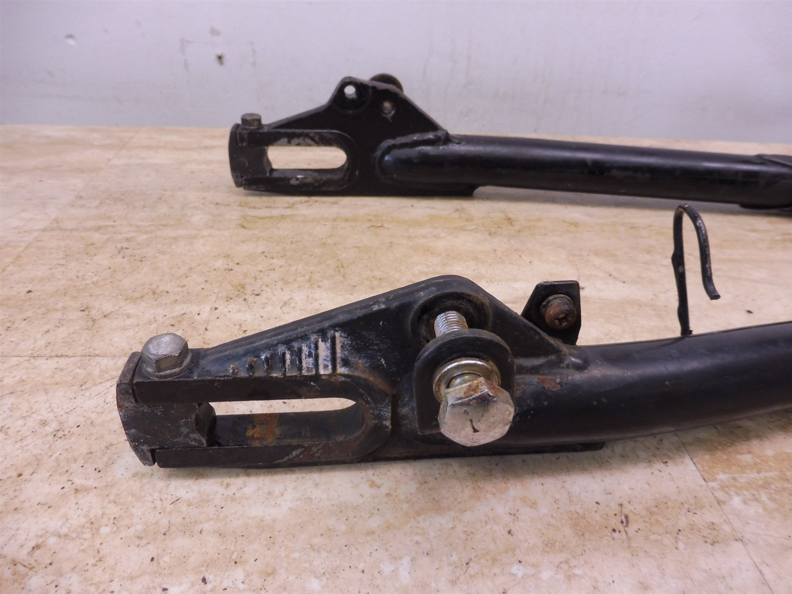 197384 Yamaha XS650 XS 650 W3R0' swingarm swing arm 9 eBay