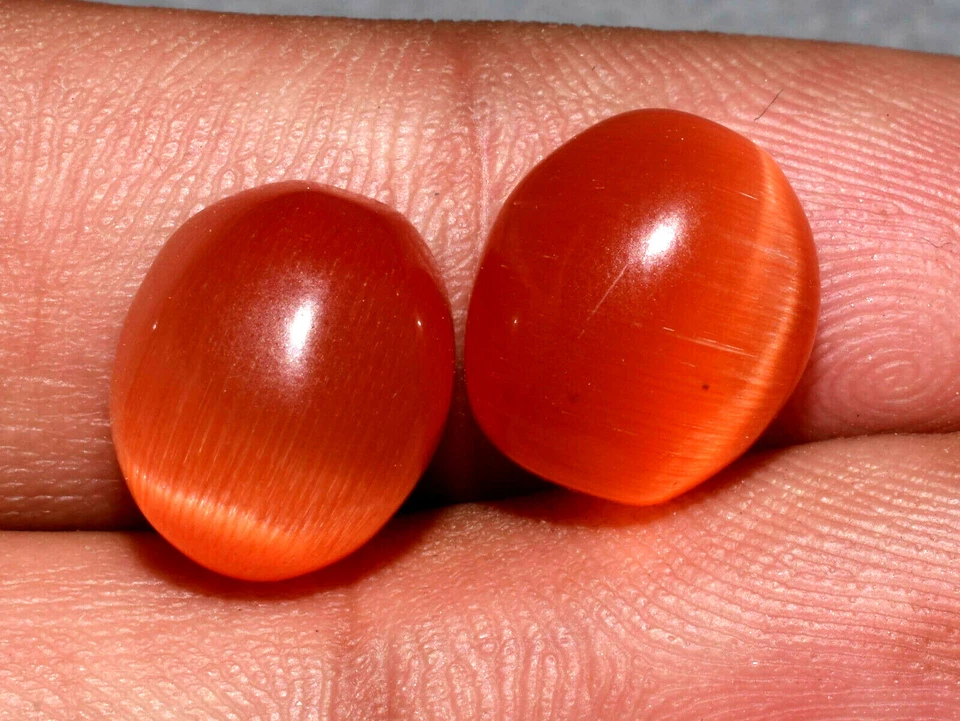Pair Of 14.30 Ct Lab-Grown Orange Cat's Eye Rarest Quartz Gems for Jewelry Use - Image 2 of 3