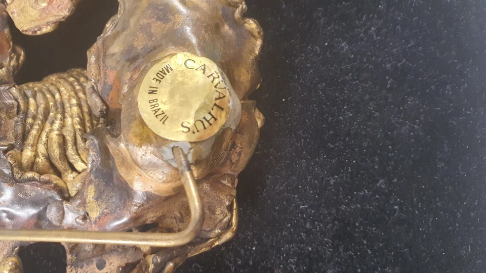 Fivela de cinto Carvalhu’s Brutalist Copa Collections ARTE latão, cristal, ametista - Imagem 3 de 4