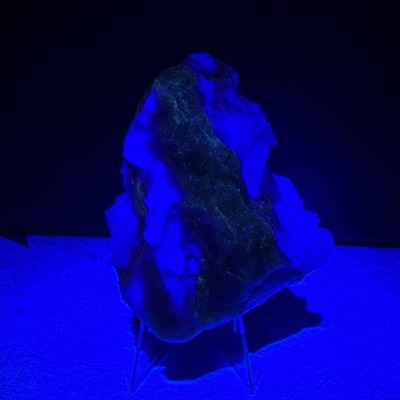 Tungsten Queen Mine NC Fluorescent Scheelite specimen UV 365nm
