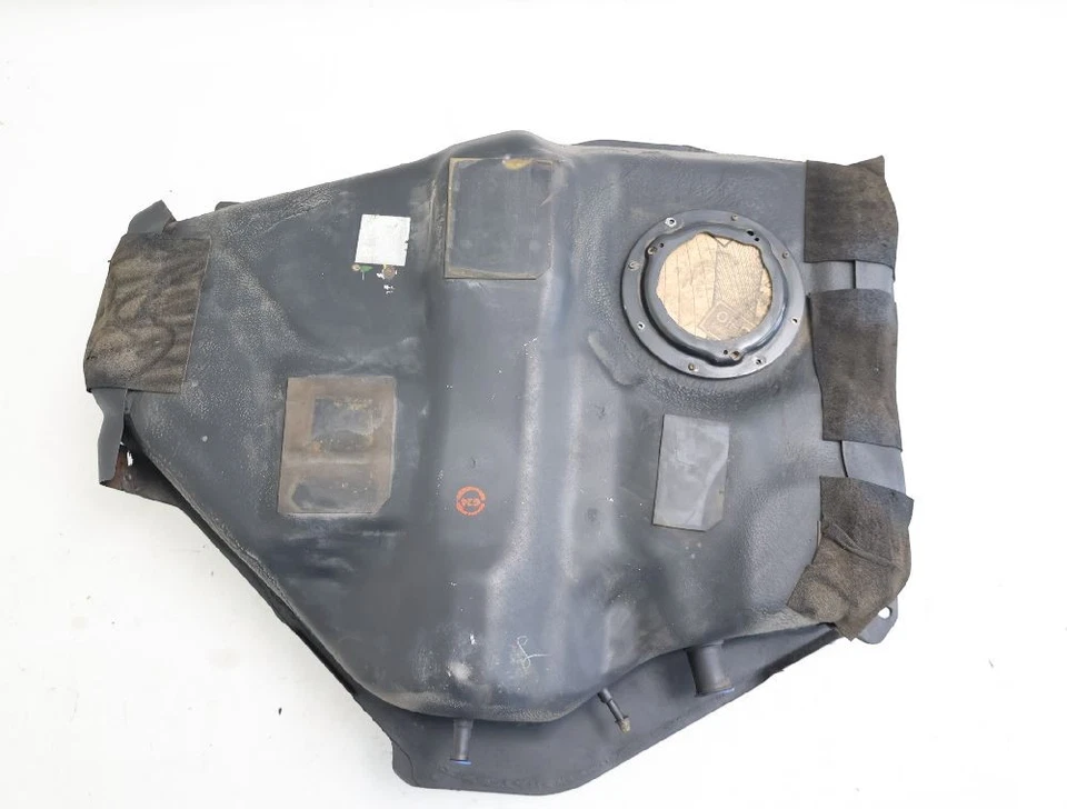 Kraftstofftank Mazda 5 CR CD8542110A 2.0 107 KW 146 PS Benzin 10-2009 Foto 2 de 3