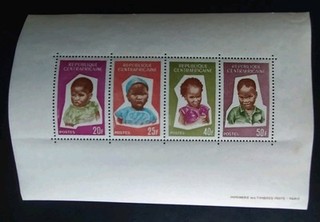 Bloc Timbres Centrafrique N° 4 Enfance 1964 Neuf
