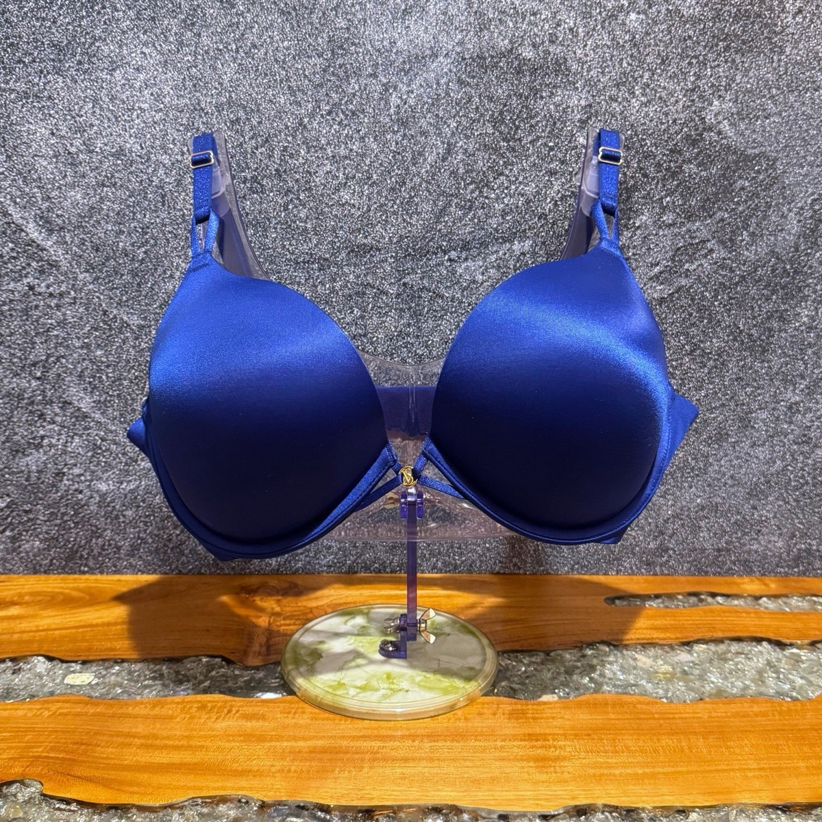 Victoria's Secret Bombshell Add-2-Cups Smooth Push-Up Bra Fantasia