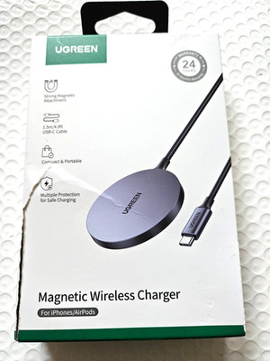 UGREEN Magnetic Wireless Charger for iPhone/Airpods Grey