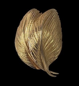 Authentic Christian Dior GROSSE 1962 Vintage Brooch Double Tropical Leaf Tree Gold Plated