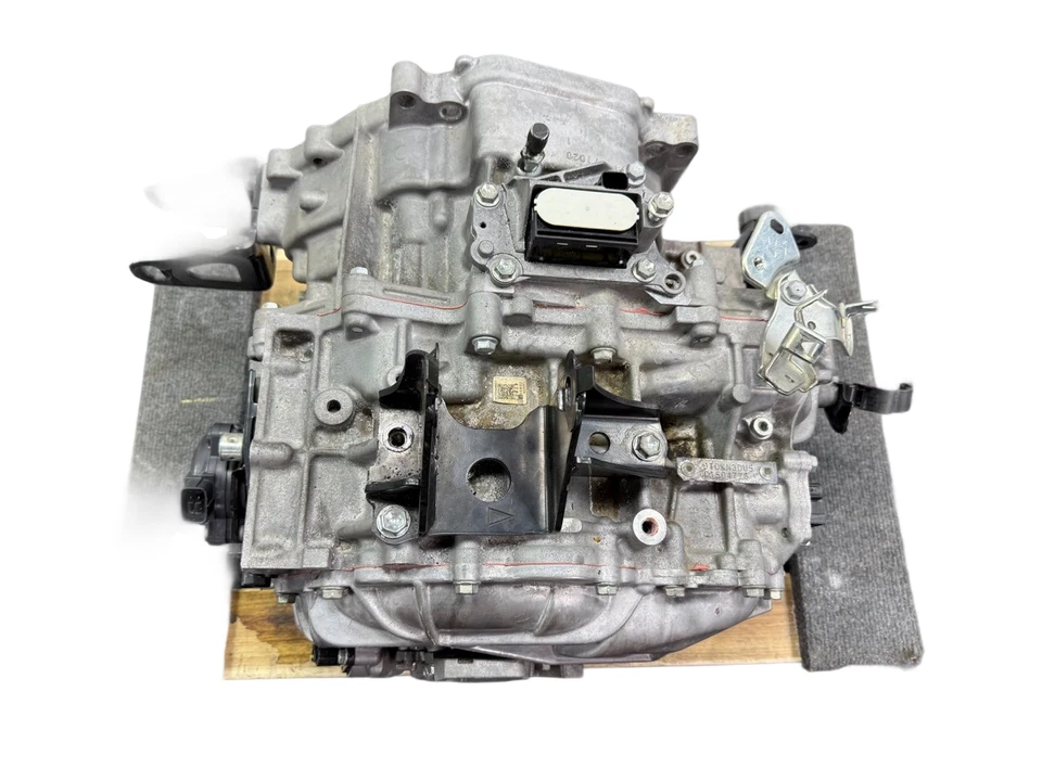 Toyota Prius 2010-2015 OEM conjunto de transmisión automática Foto 2 de 4