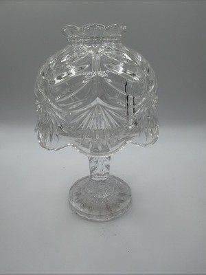 Fifth Avenue Crystal Fairy Lamp in the Portico Pattern