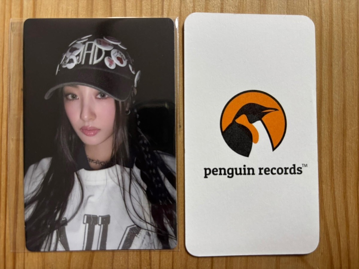 MEOVV - 1st EP ALBUM MY EYES OPEN VVIDE THEBLACKLABEL POB PHOTO