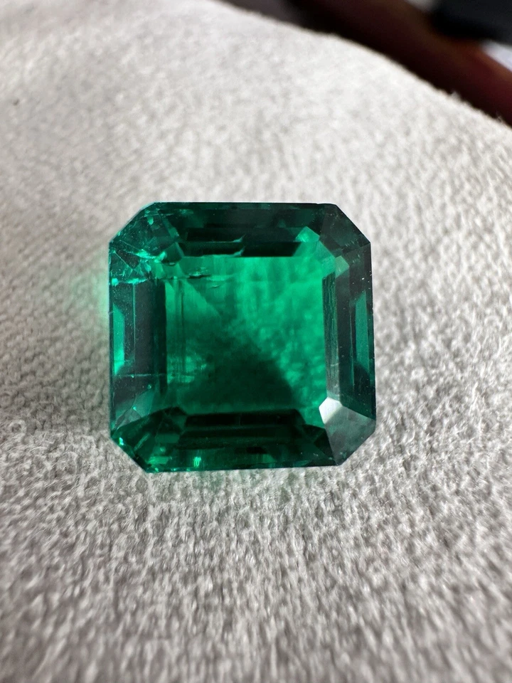 Lab-Grown Emerald Loose Gemstone Eye Clean Top Quality Asscher Cut For Jewellery - Image 4 of 4