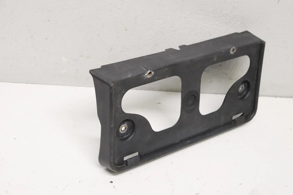 P2011163 2010-2012 Ford Taurus Front Bumper License Plate Holder Bracket OEM - Image 2 of 4