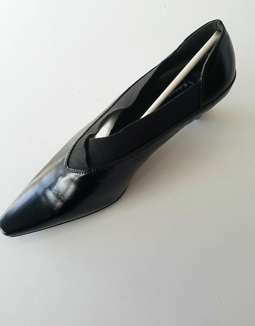 womens wide width black dress shoes
