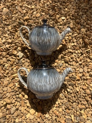 Seltene Denby Halo Speckle Salz & Pfefferstreuer. Teekanne Form. Auslaufmodell. Neuwertig