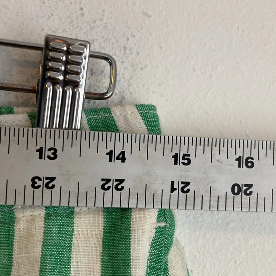 J.Crew Mujer 3" Puerto Corto en Lino Rayas Pequeño Color Trébol Brillante Foto 3 de 4