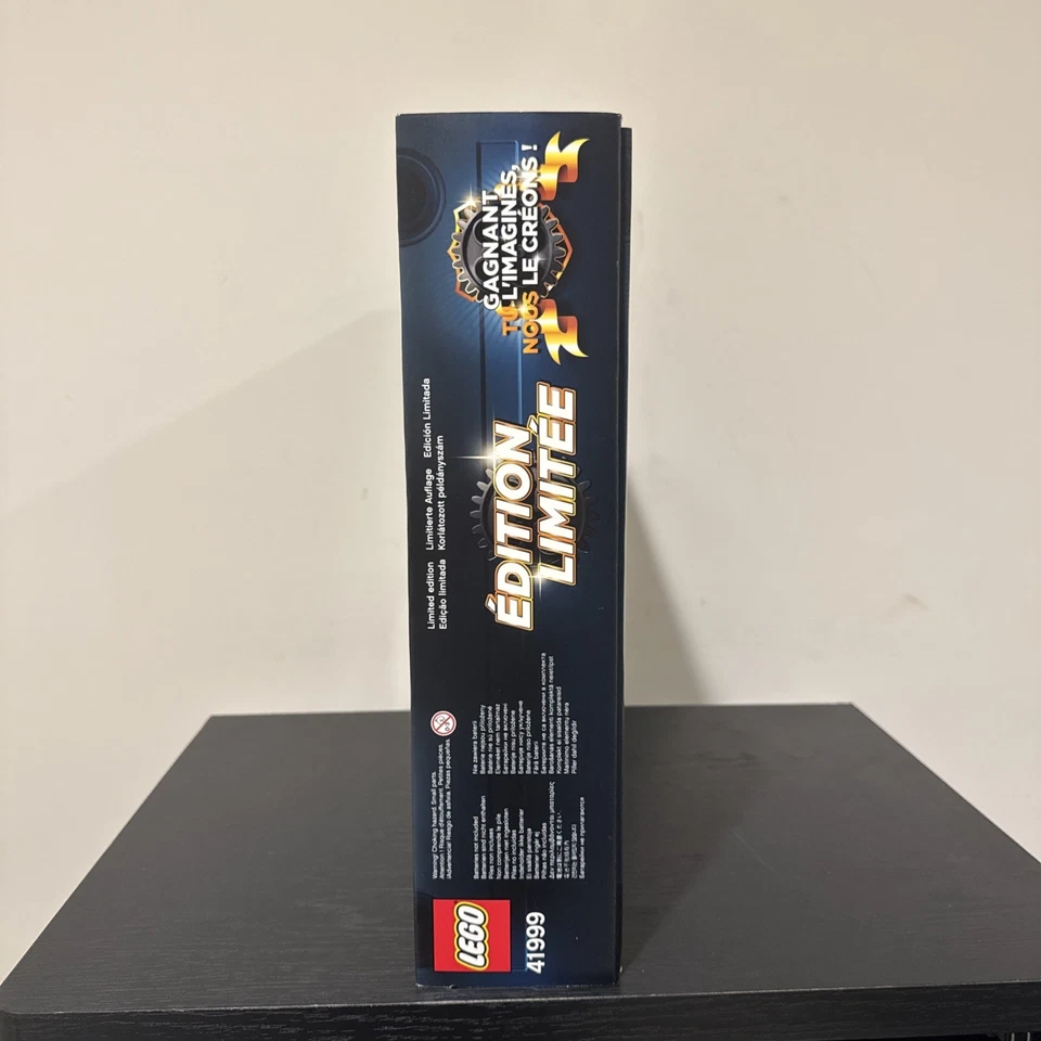 Lego Technic: 4x4 Crawler Exclusive Edition (41999) - New Sealed - Image 3 of 4