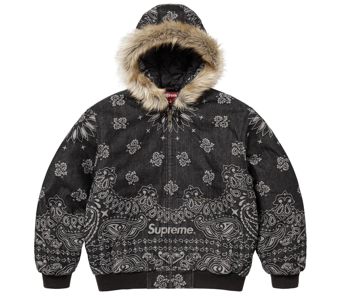 Grande VESTE DE TRAVAIL À CAPUCHE EN DENIM JACQUARD BANDANA SUPRÊME en main envoi rapide ?