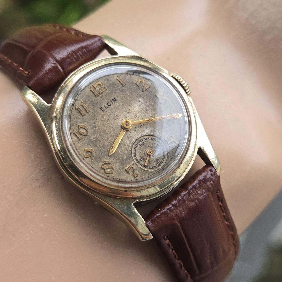 Vintage ELGIN men's manual wind watch Grade 554 15Jewels USA 1941