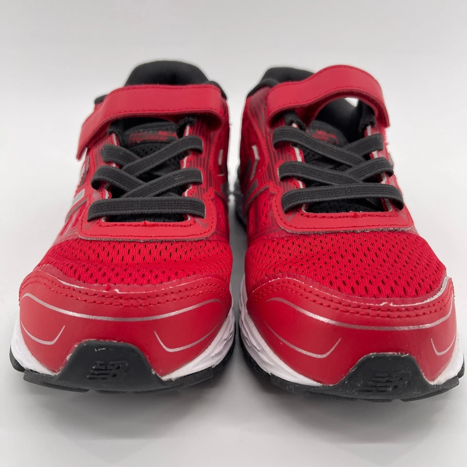 New Balance Niños Rojo Zapatos para Correr Gancho y Lazo Talla 3.5 EE. UU. Foto 2 de 4