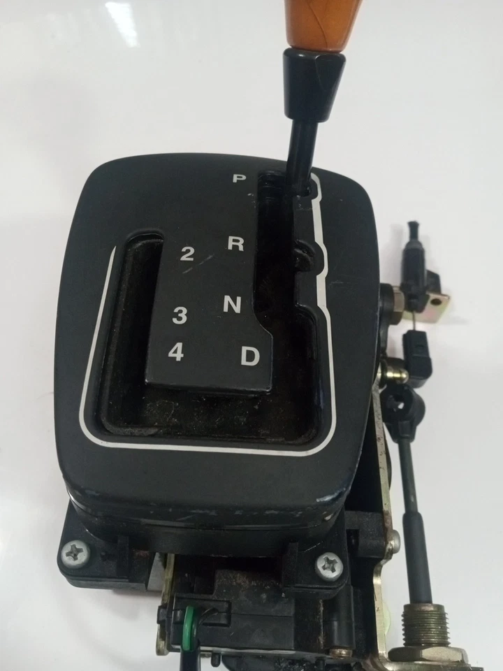 2000 2001 2002 JAGUAR S-TYPE 3.0 V6 AUTOMATIC GEAR SELECT FLOOR SHIFTER ASSEMBLY - Image 2 of 4