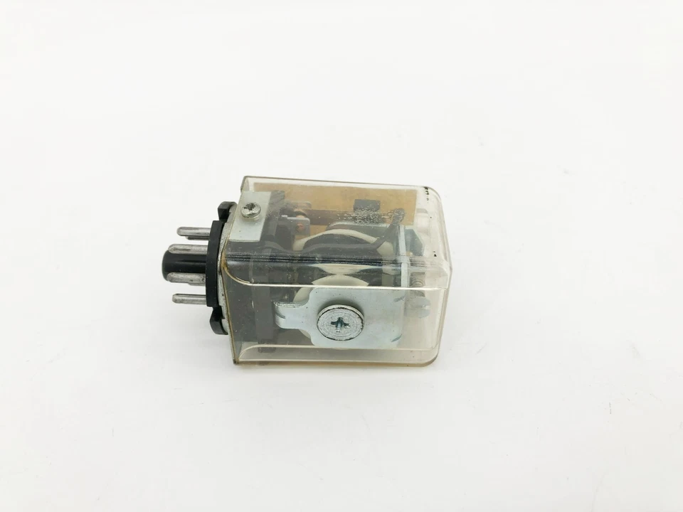 Eagle Signal 22Q2CA240 Round Base Relay 240VAC 50/60Hz K83 - Image 4 of 4