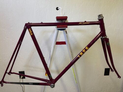 Look Bicycle 56 Frame KG 196 with Campagnolo Groupset - Vintage